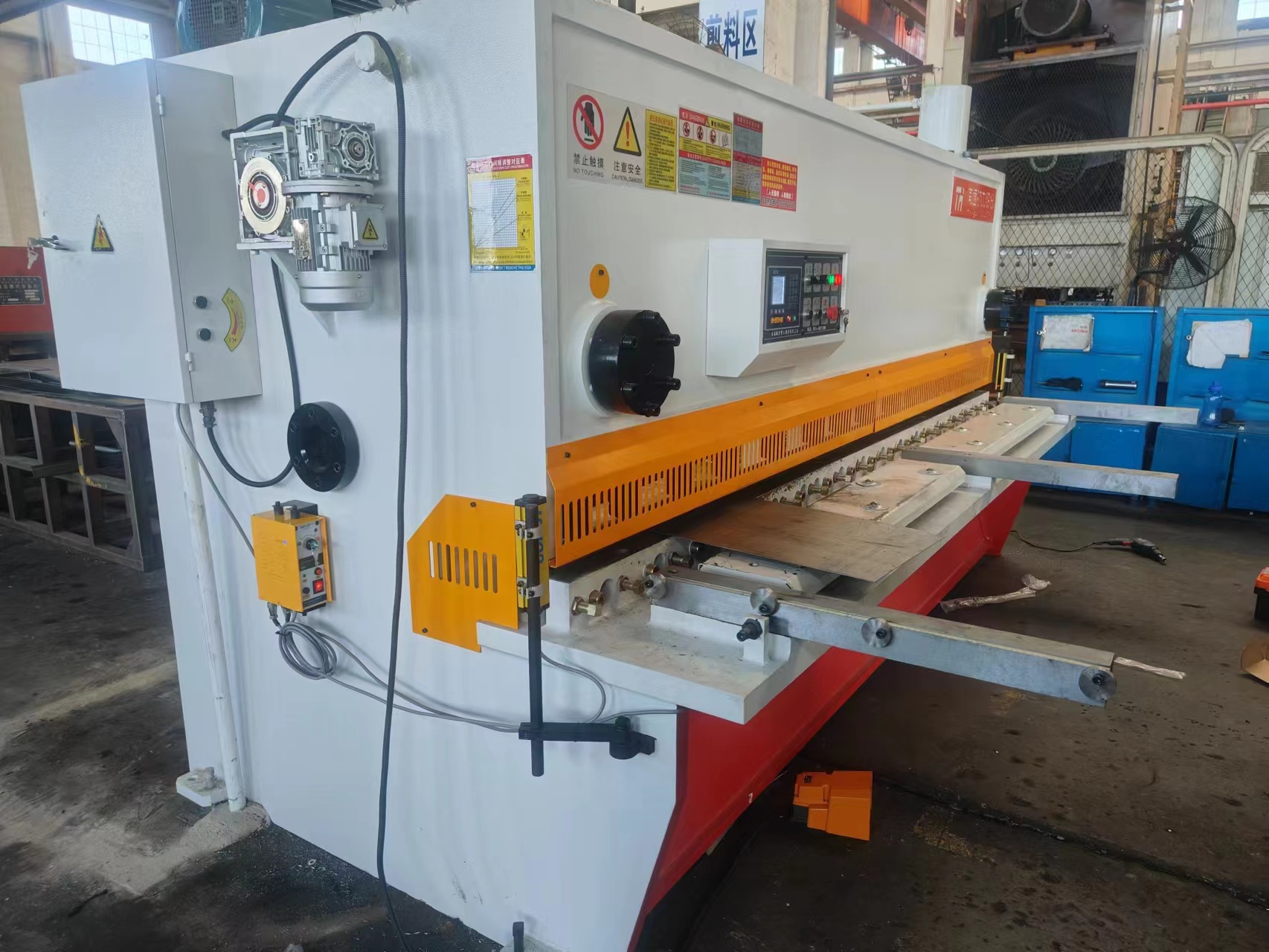 自動(dòng)化設(shè)備安全光柵工作原理